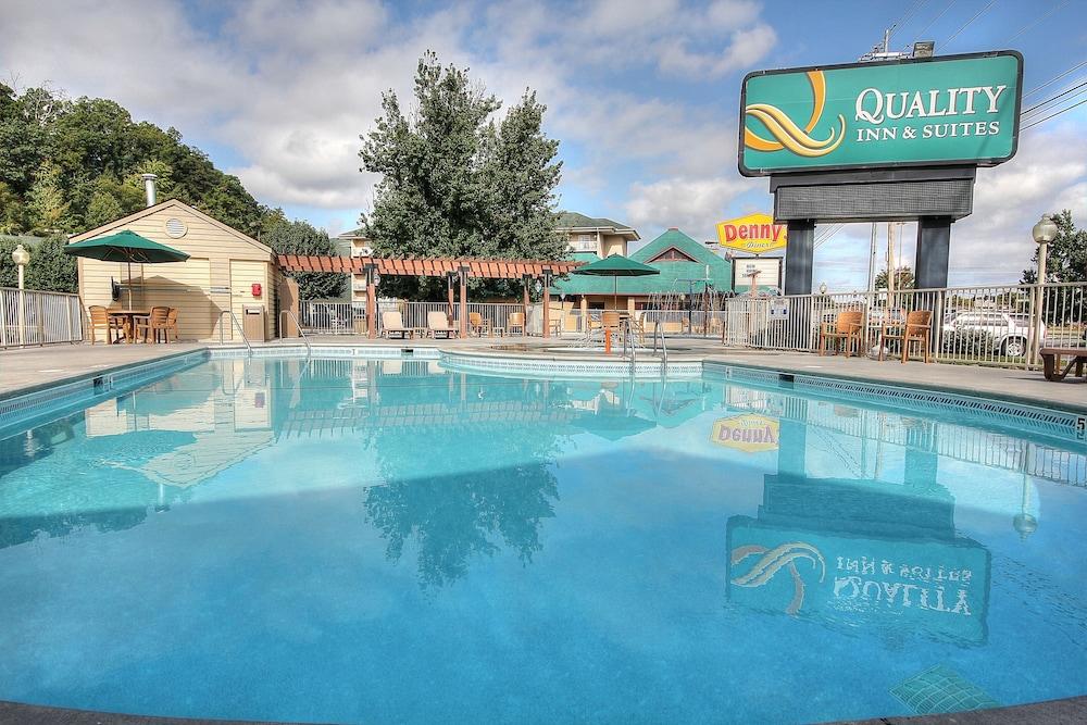 Quality Inn & Suites At Dollywood Lane Pigeon Forge Dış mekan fotoğraf