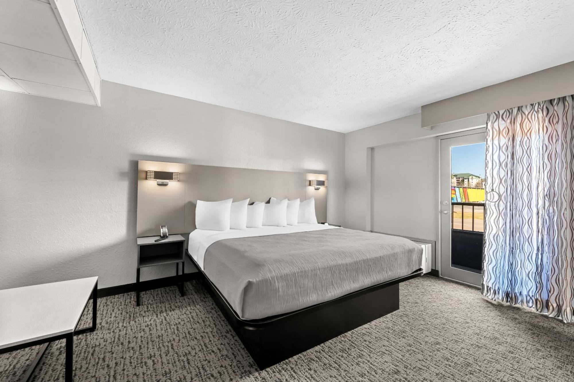 Quality Inn & Suites At Dollywood Lane Pigeon Forge Dış mekan fotoğraf