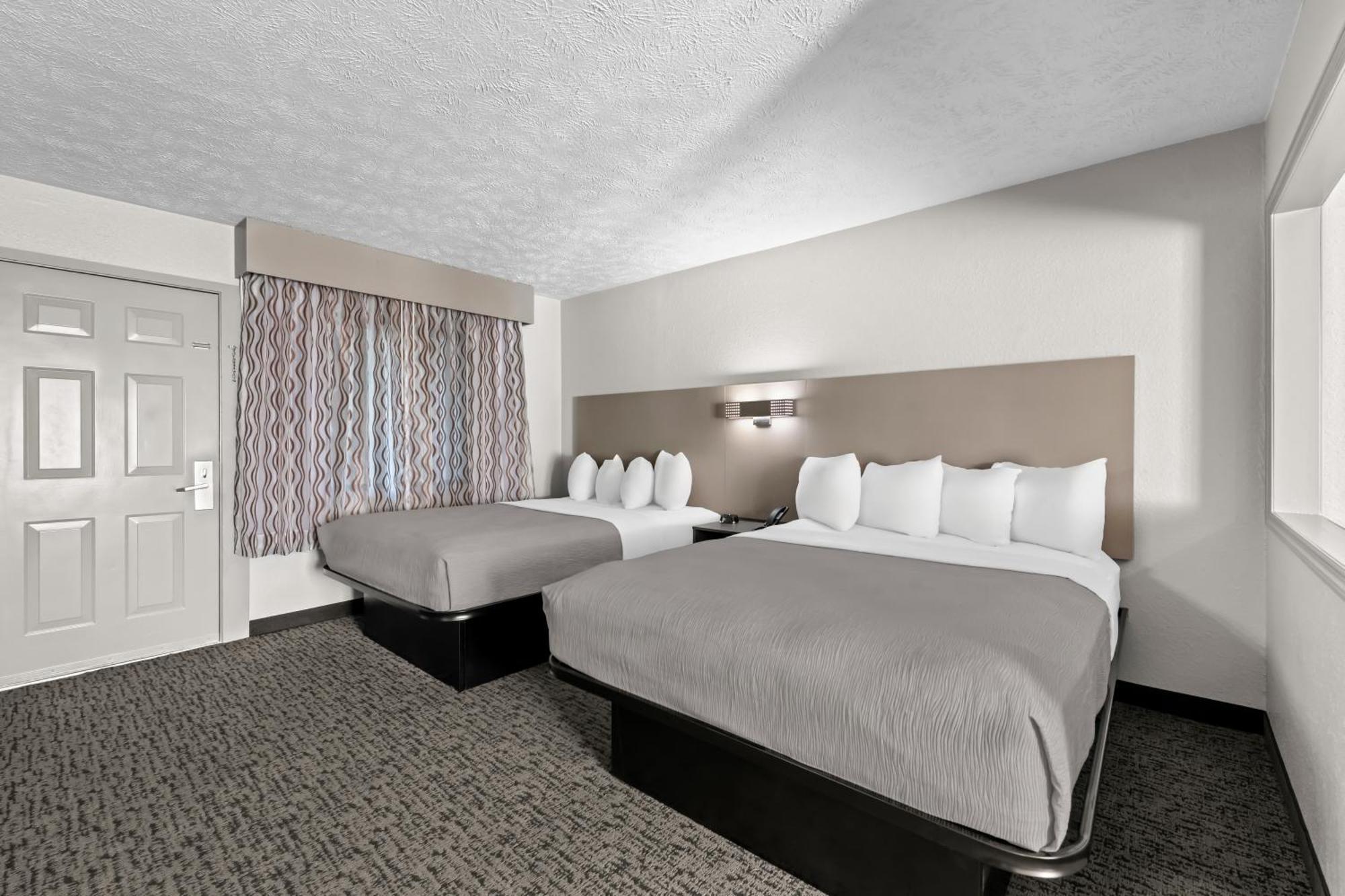 Quality Inn & Suites At Dollywood Lane Pigeon Forge Dış mekan fotoğraf