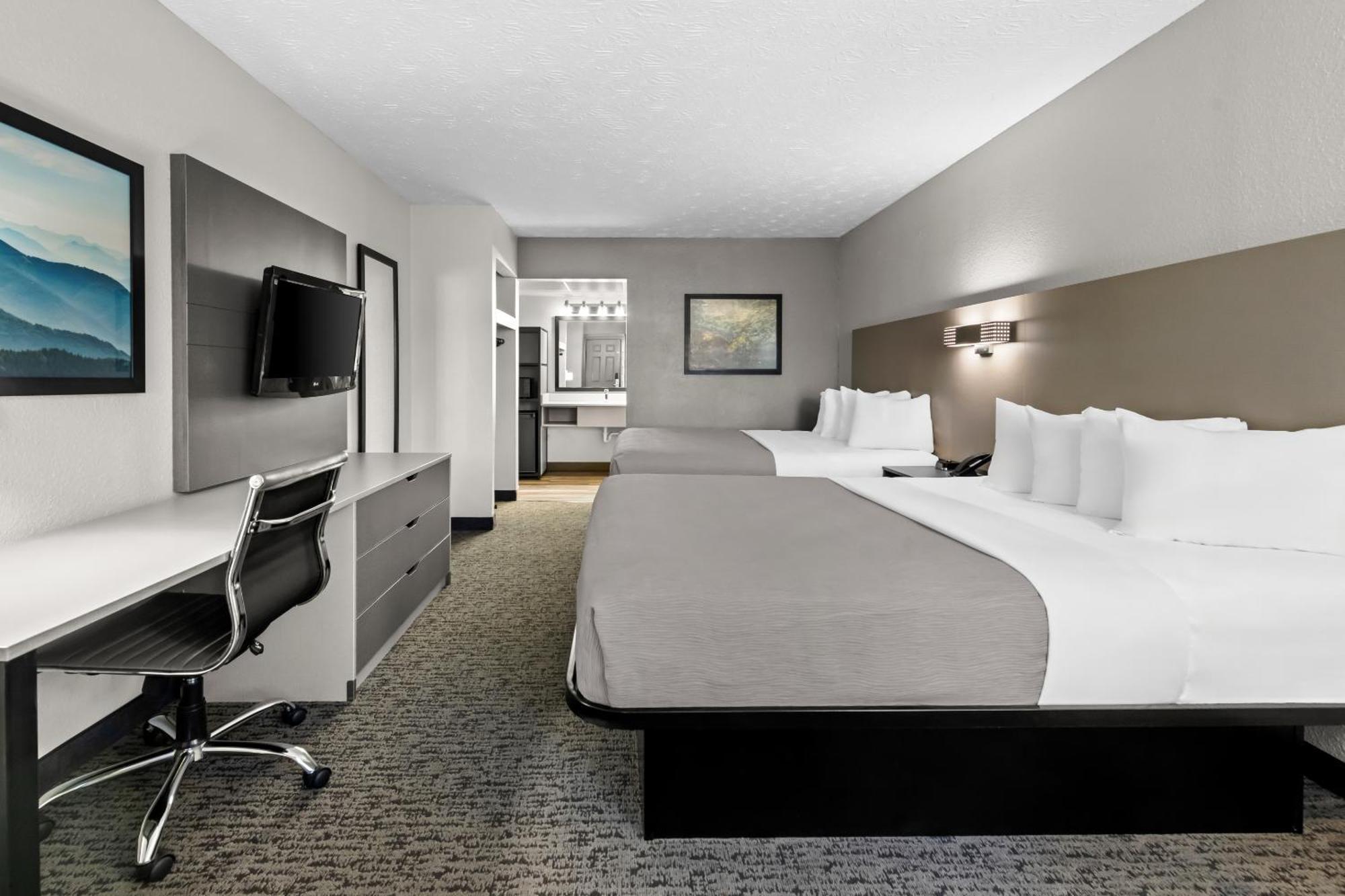Quality Inn & Suites At Dollywood Lane Pigeon Forge Dış mekan fotoğraf